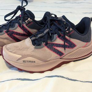 New Balance Sneakers Size 9